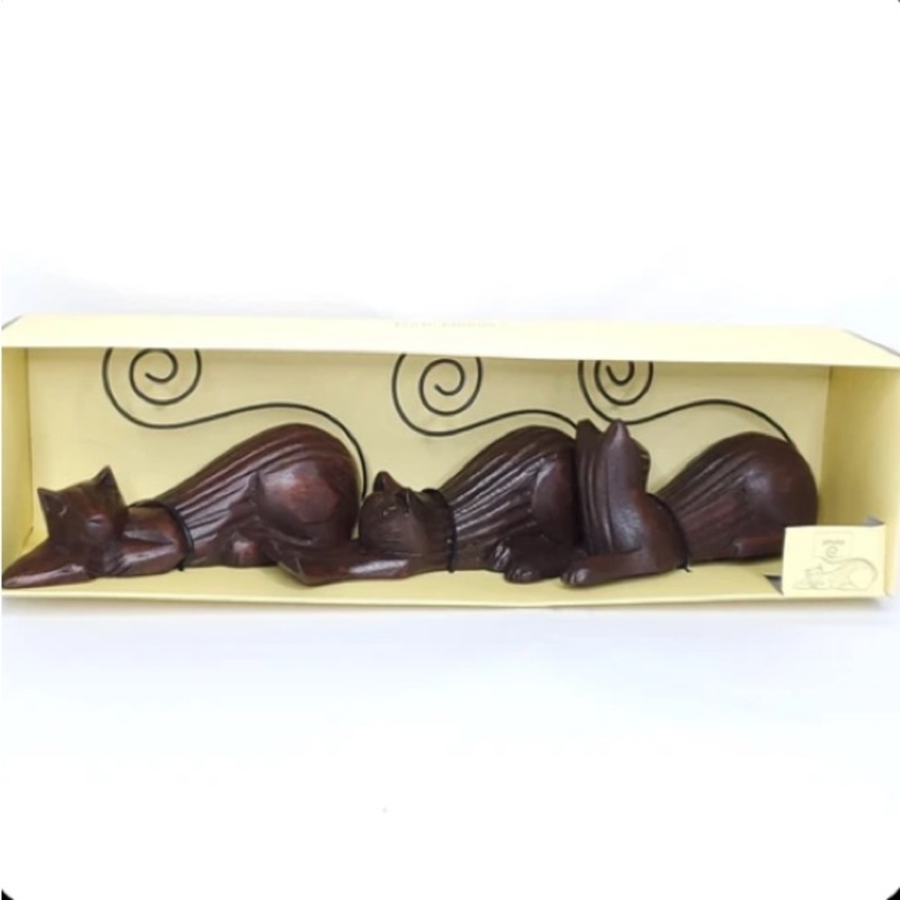 Wooden Cat Figurines Carved Kitten Photo or Note Card Recipe holder Set of 3